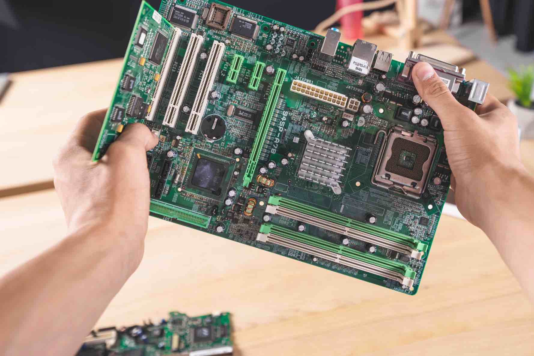 Motherboard repair 