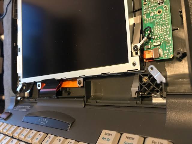 Compaq Contura Series Laptop Overview